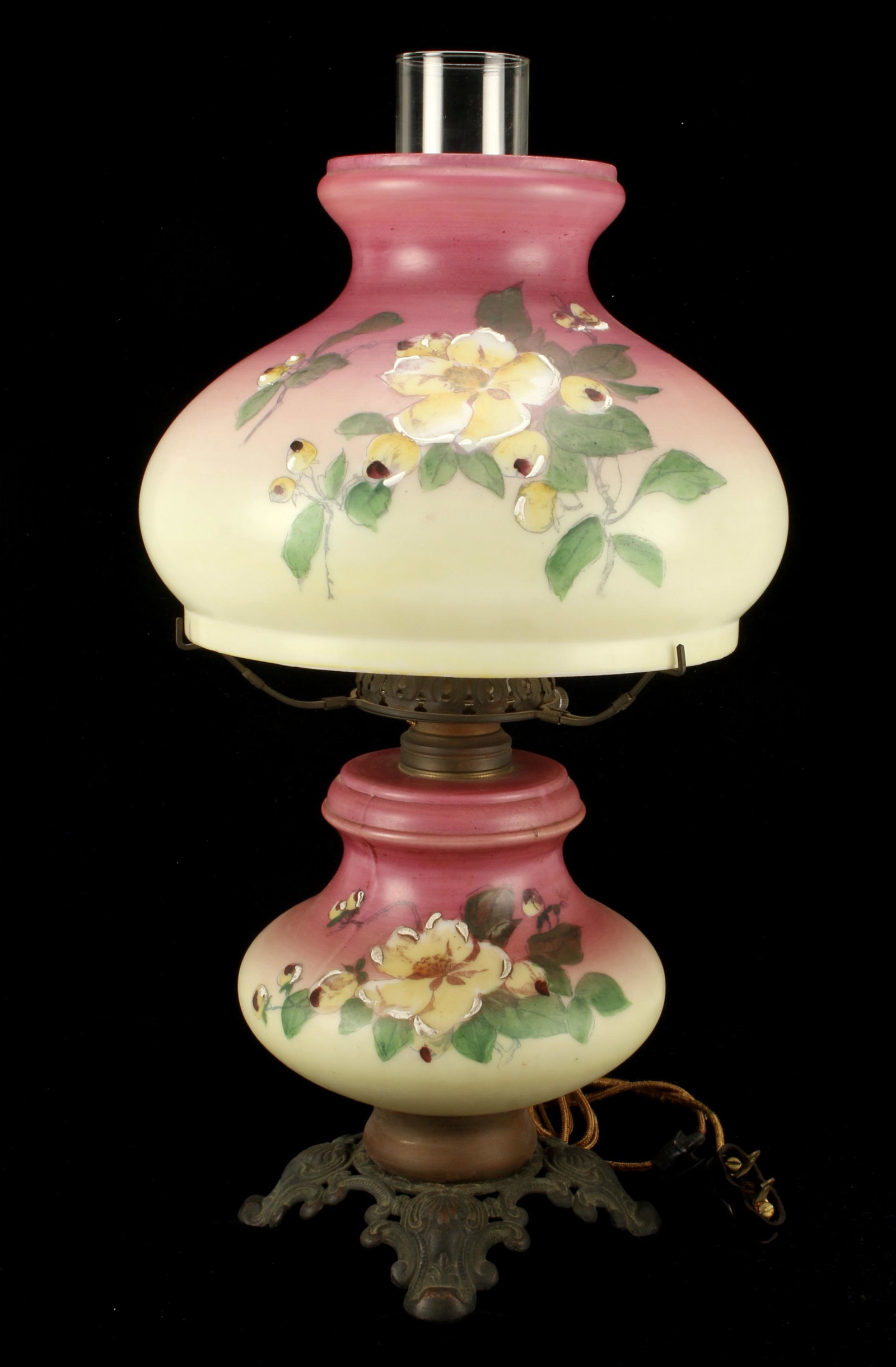 GWTW HAND PAINTED VICTORIAN ELECTRIFIED OIL LAMP (1 of 8)