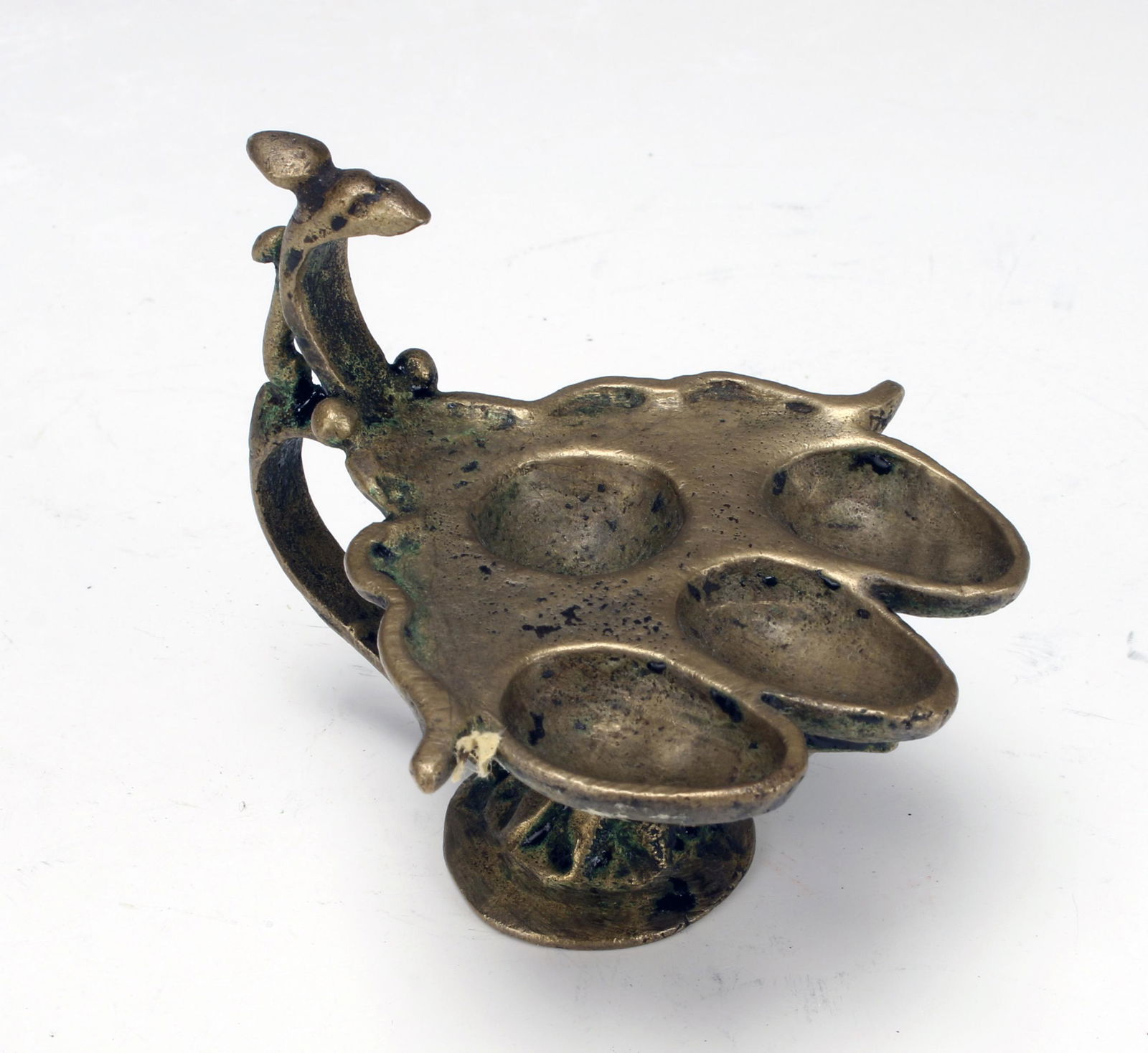 ANTIQUE BRONZE INDIAN PUJA OIL LAMP (1 of 3)
