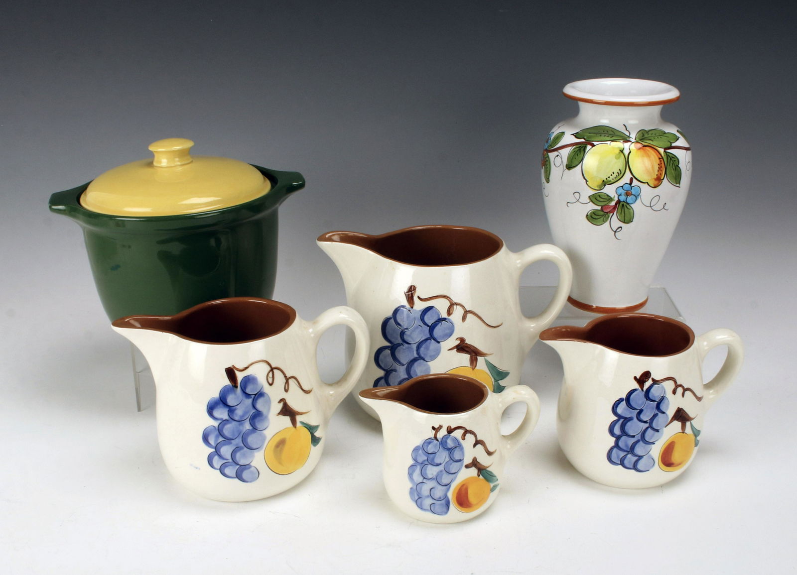 STANGL PITCHER SET, USA CASSEROLE, DERUTA VASE (1 of 5)