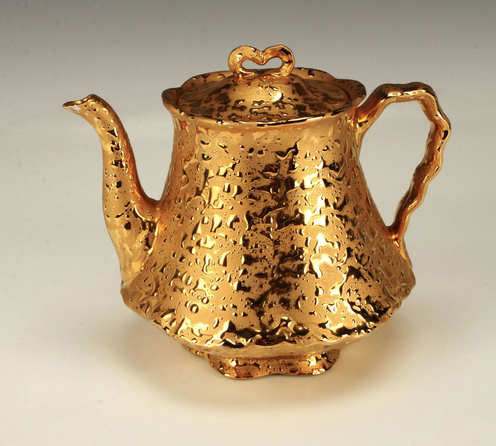 DIXON ART STUDIOS WEEPING GOLD TEA POT 22KT (1 of 4)