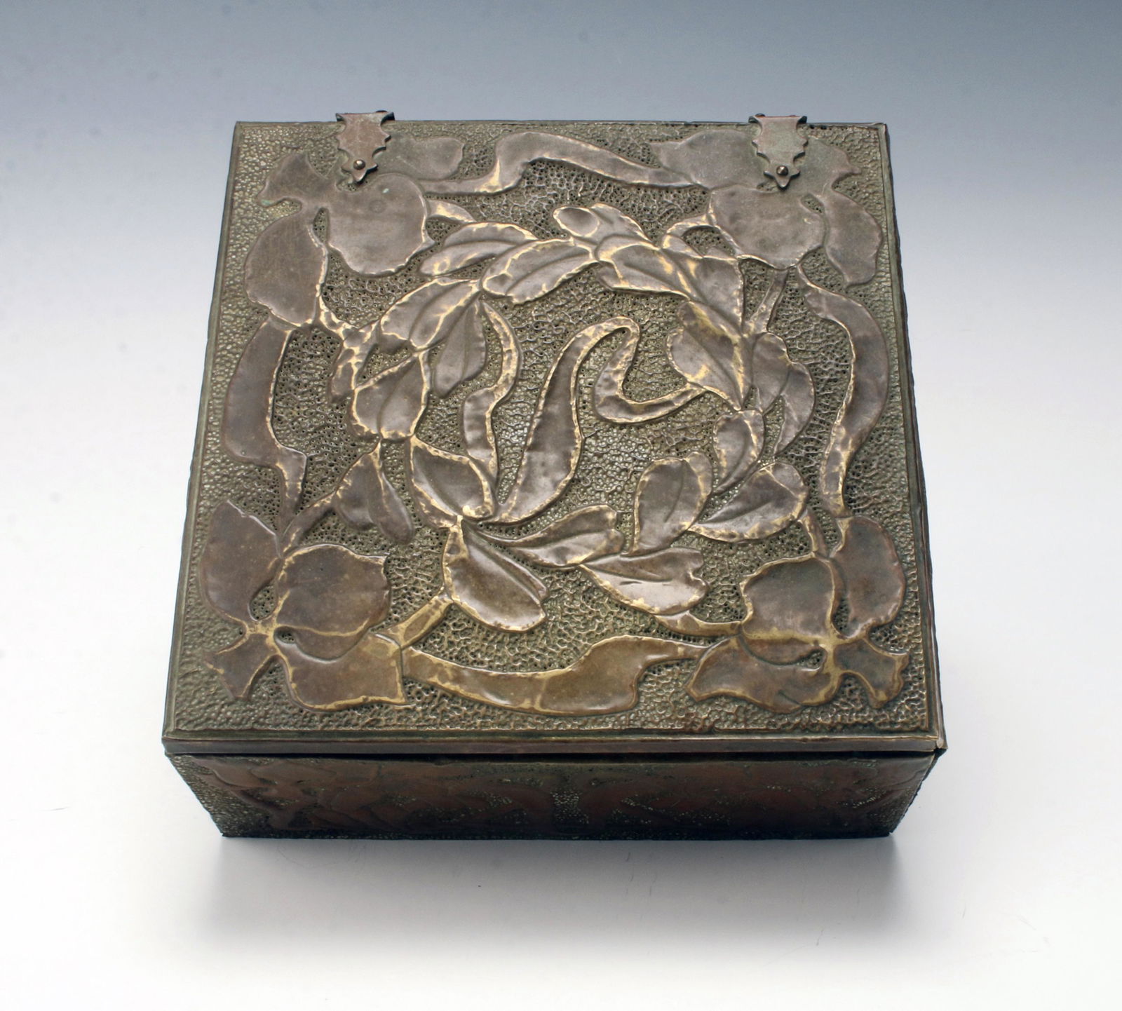 ART NOUVEAU METAL REPOUSSE COVERED BOX (1 of 6)