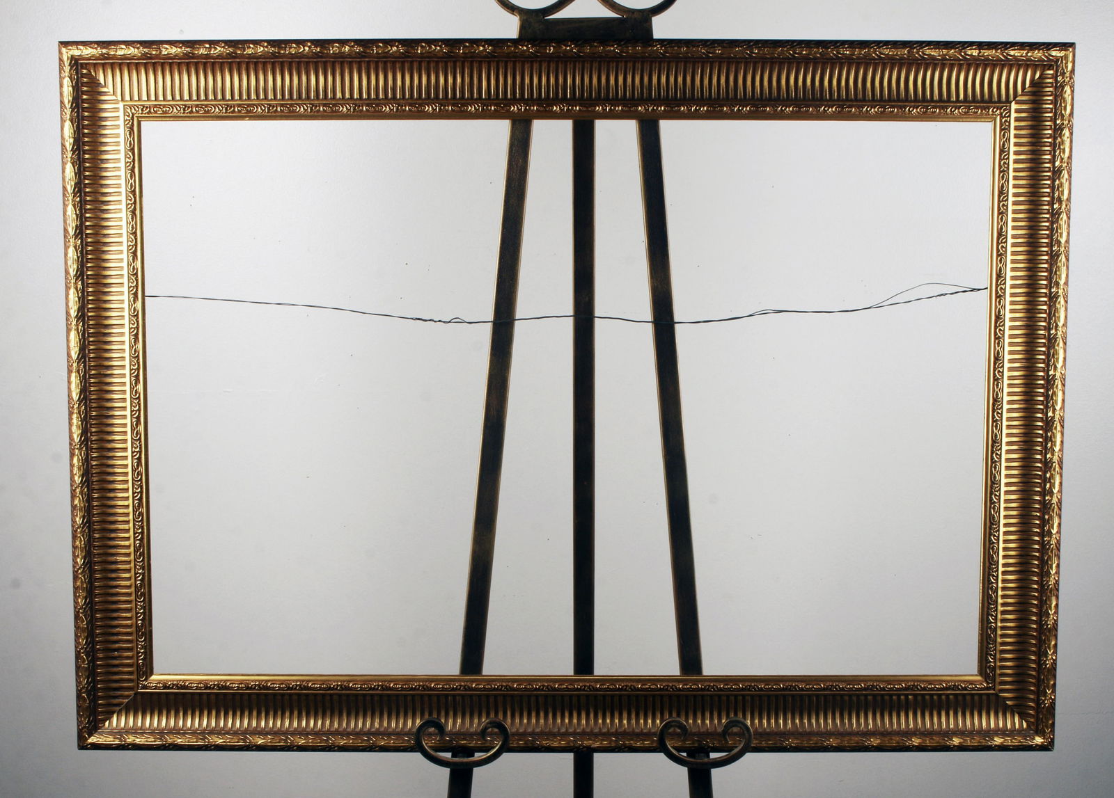 LARGE ART FRAME (1 of 3)