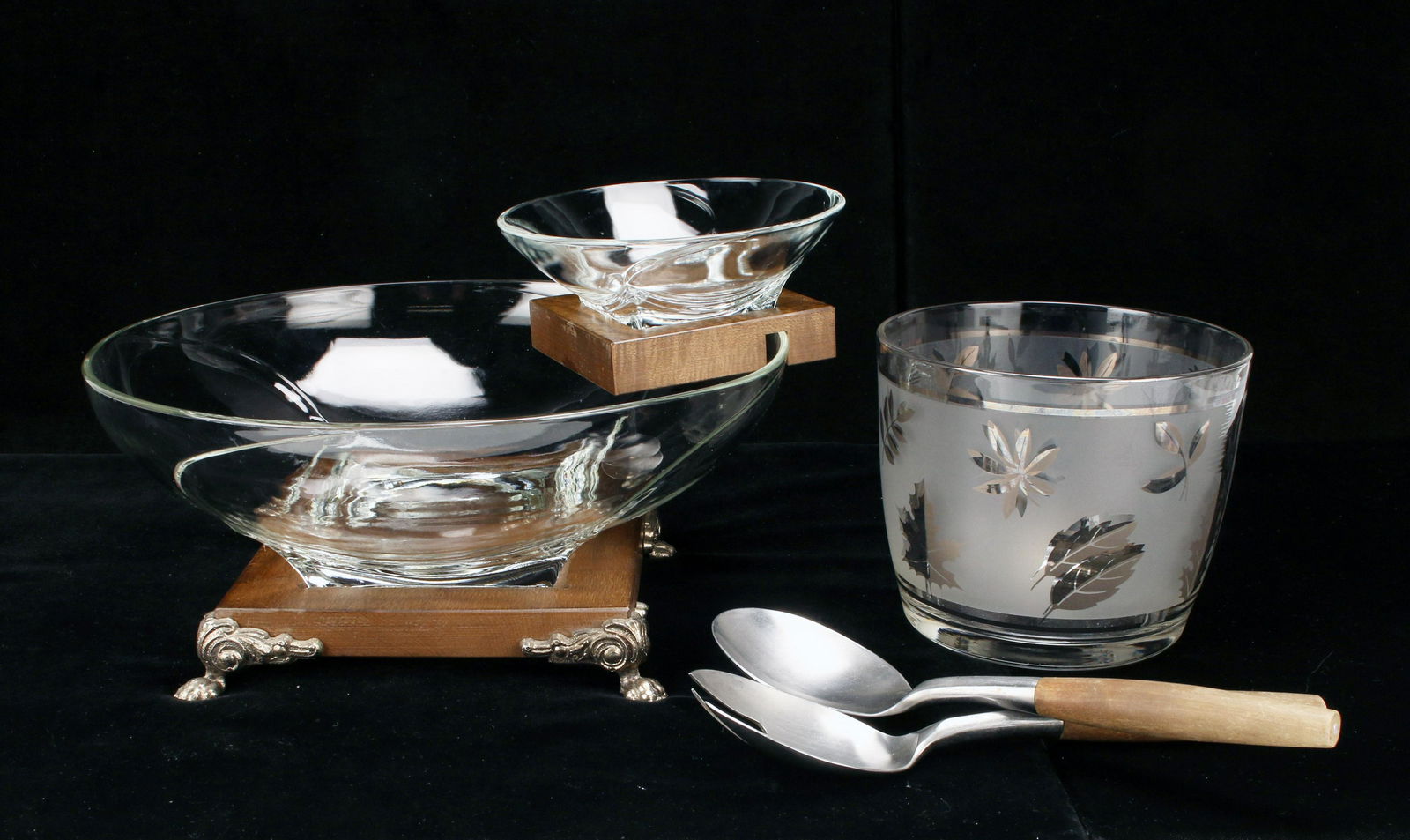 MCM CHEESE, CHIP & DIP SET (1 of 4)