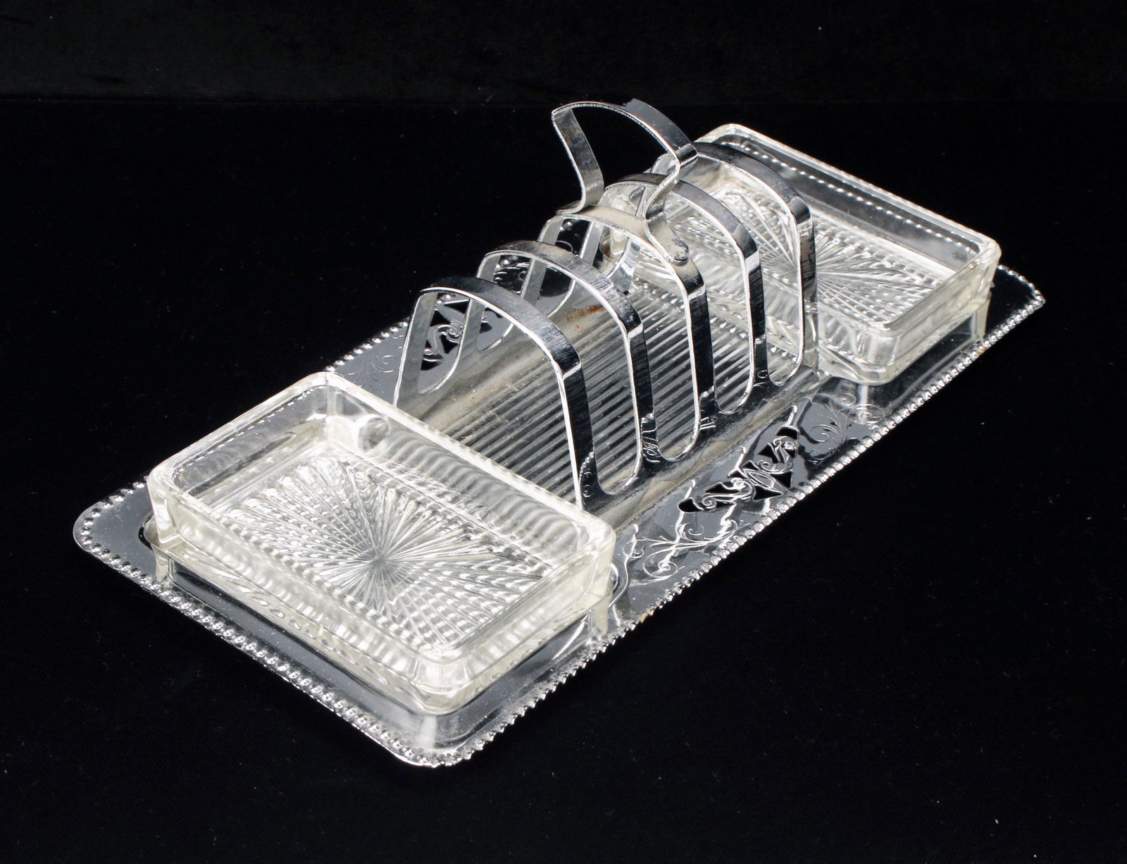 VINTAGE CHROME TOAST RACK WITH PRESSED GLASS JAM DISHES (1 of 3)