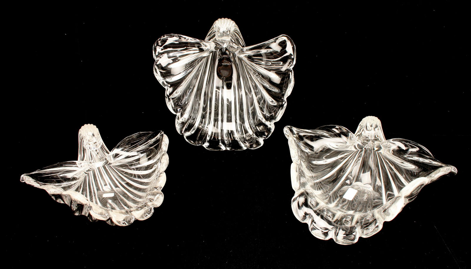 THREE LARGE CARTIER CRYSTAL CLAM SHELL BOWLS (1 of 8)