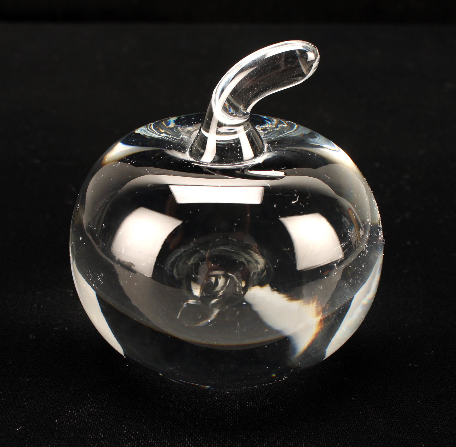 CARTIER THE BARCLAY CRYSTAL APPLE: CARTIER THE BARCLAY CRYSTAL APPLE Round apple with stem. Marked The Barclay An Inter-Continental Hotel Cartier on bottom. 3" X 3 1/2" <