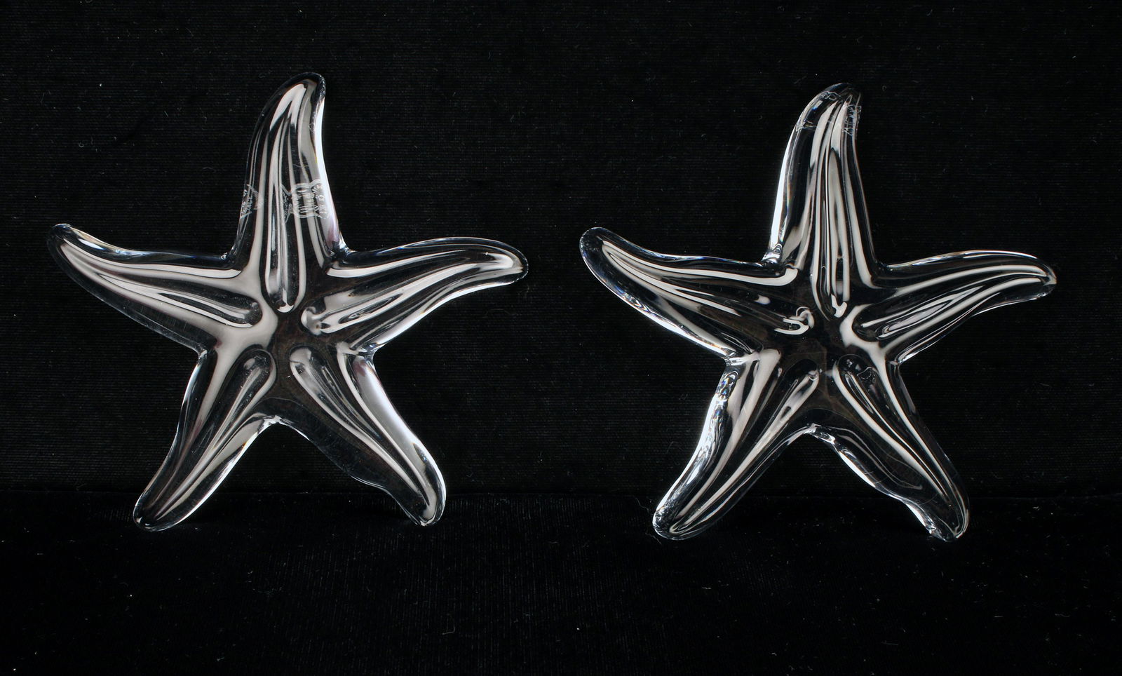 TWO BACCARAT CRYSTAL STARFISH (1 of 4)