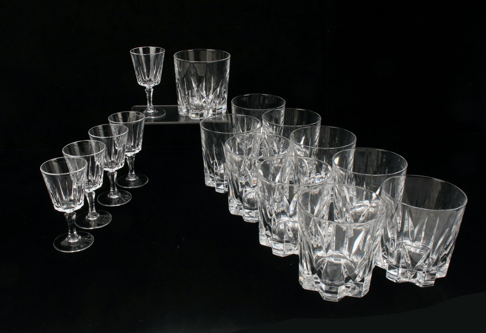 VINTAGE CRYSTAL OLD FASHIONED GLASSES AND CORDIALS (1 of 4)
