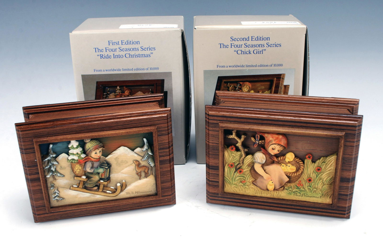 TWO GOEBEL HUMMEL HOLIDAY MUSIC BOXES IN BOX (1 of 10)