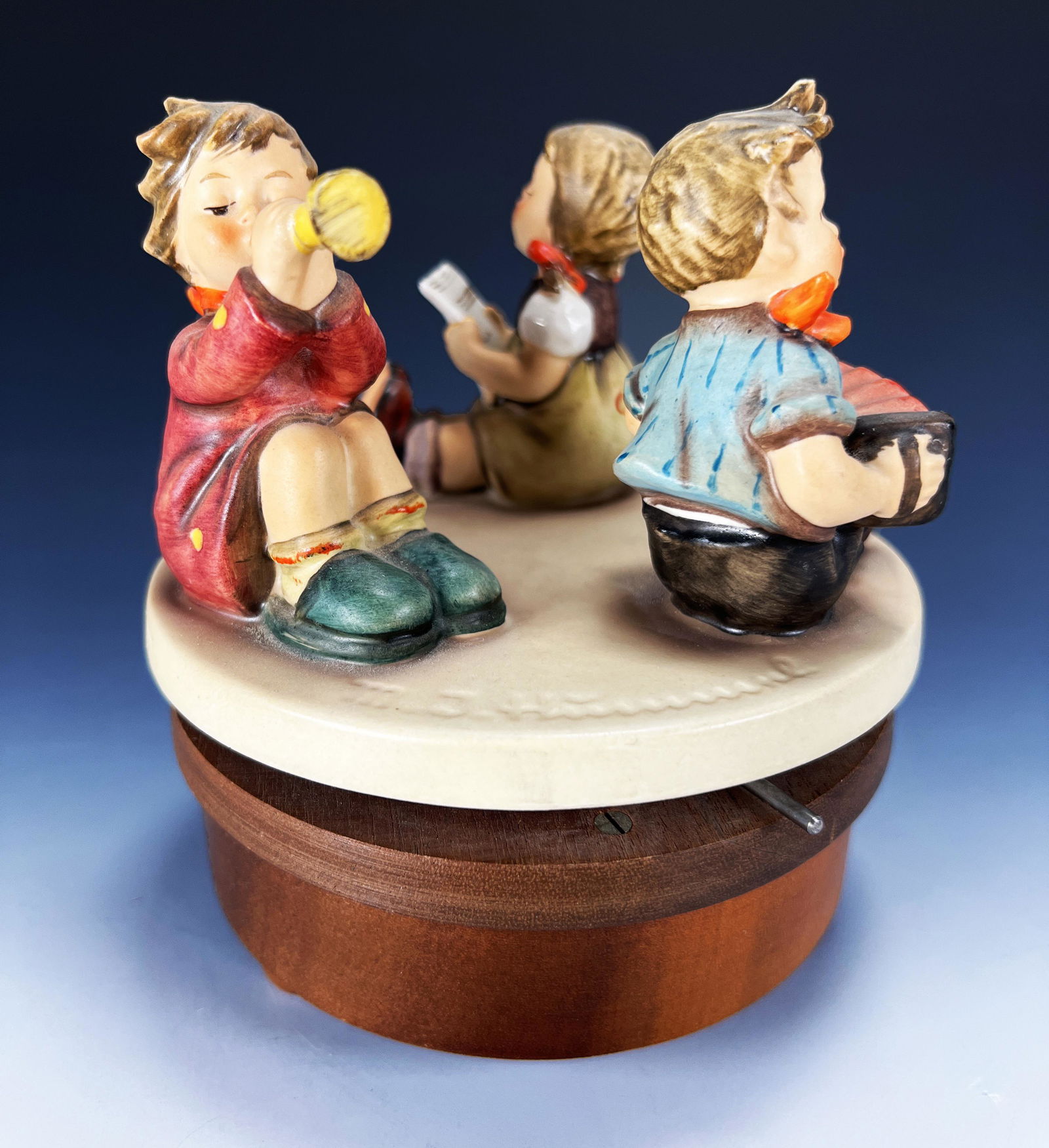 GOEBEL HUMMEL LITTLE BAND MUSIC BOX TMK-4 (1 of 3)