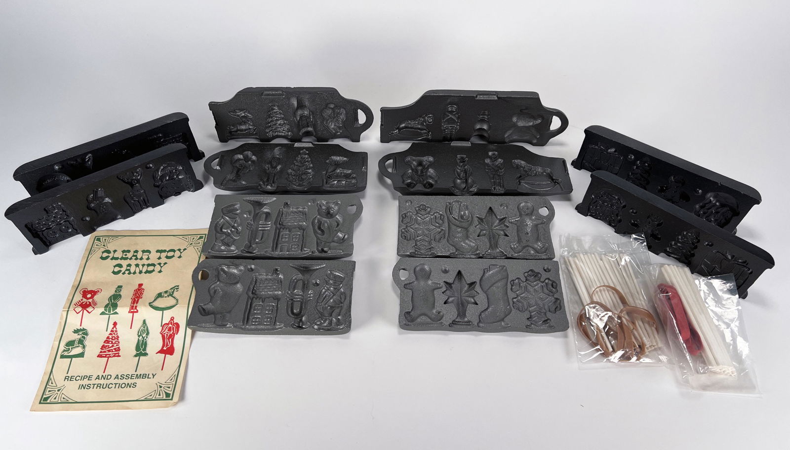 METAL CHRISTMAS GINGERBREAD LOLLIPOP & CANDY MOLDS (1 of 7)