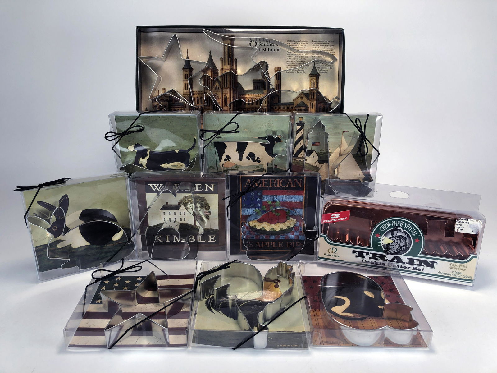 WARREN KIMBLE & SMITHSONIAN COOKIE CUTTERS IN BOX (1 of 4)