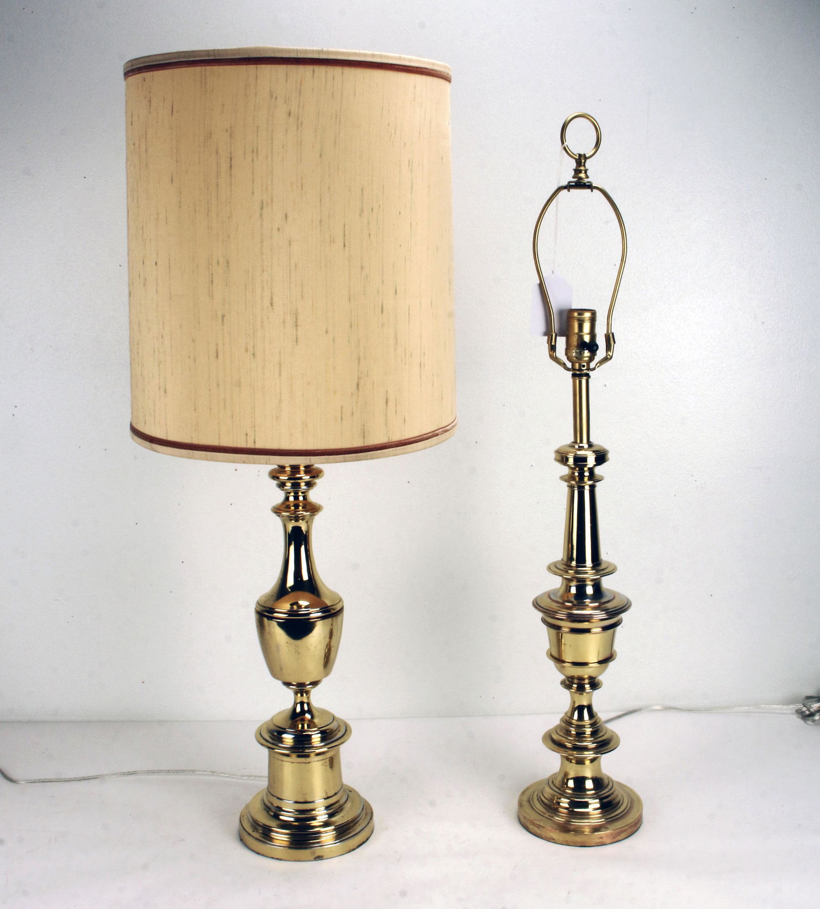 TWO BRASS SIDE TABLE LAMPS (1 of 1)