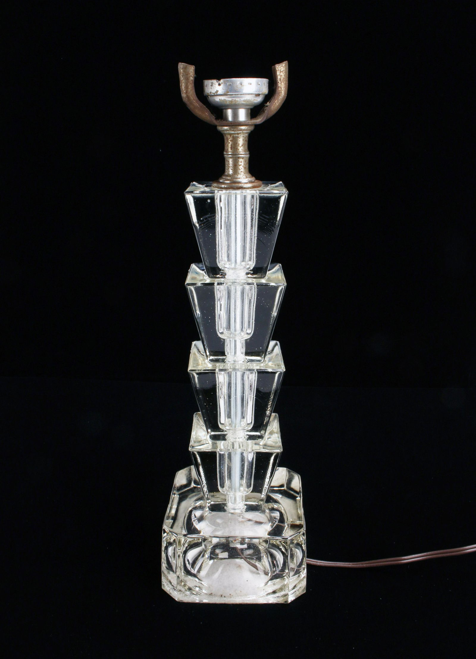 ART DECO CRYSTAL LAMP (1 of 3)