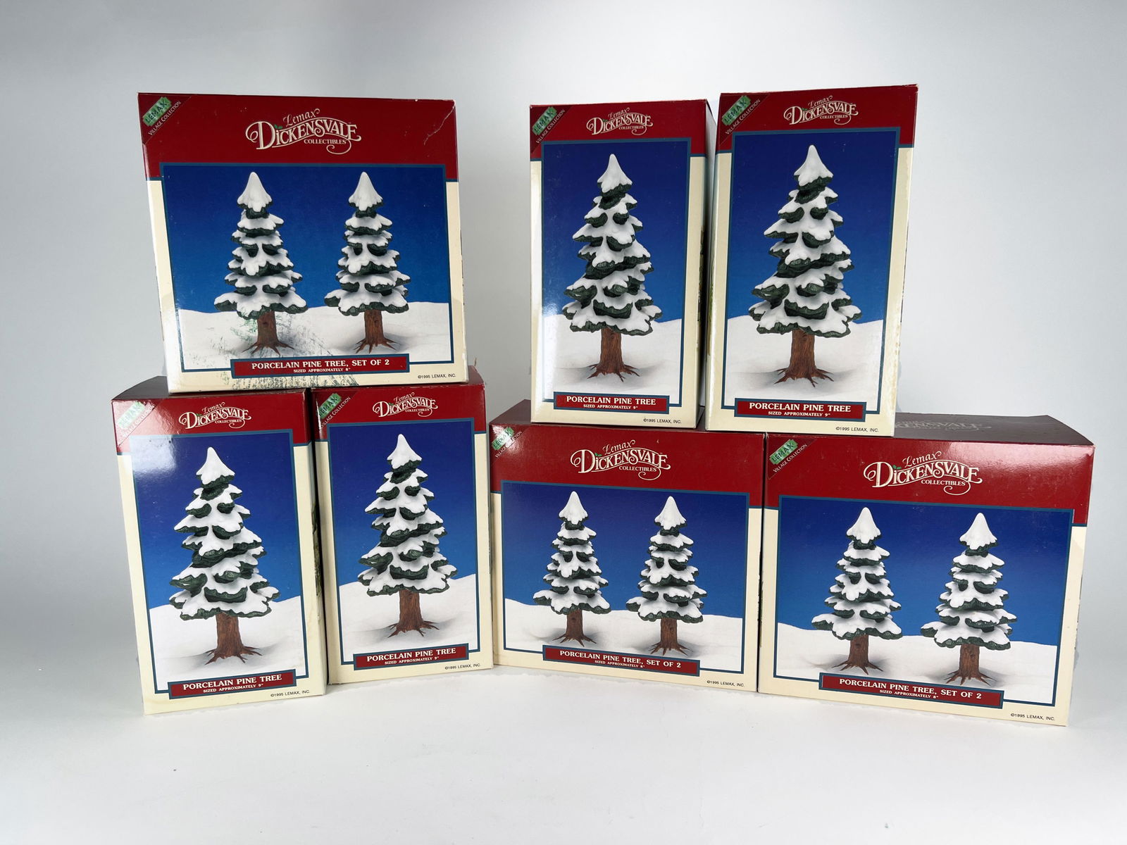 7 LEMAX DICKENSVALE COLLECTIBLES IN BOX (1 of 3)