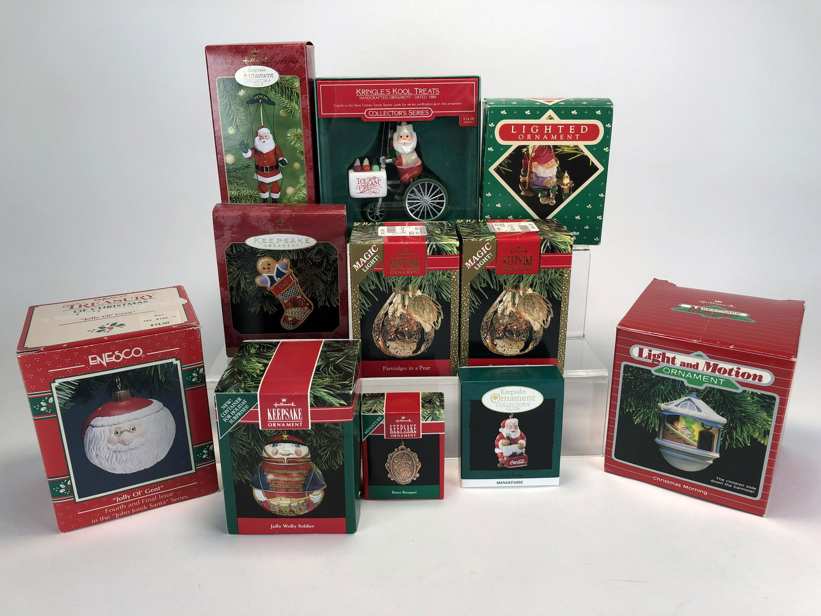 11 HALLMARK ENESCO KEEPSAKE ORNAMENTS IN BOX (1 of 4)