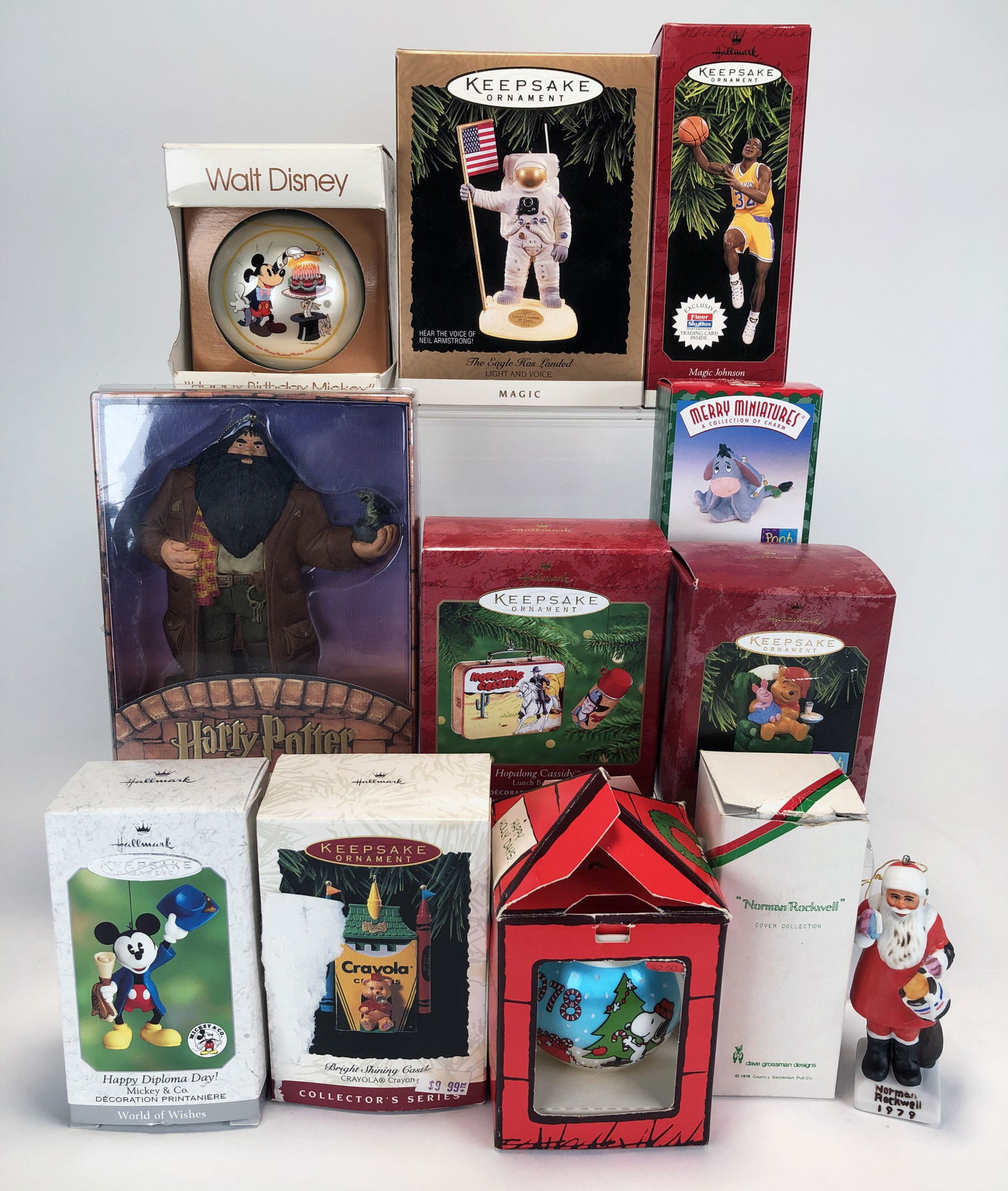 11 VARIOUS COLLECTIBLE ORNAMENTS HALLMARK DISNEY (1 of 4)