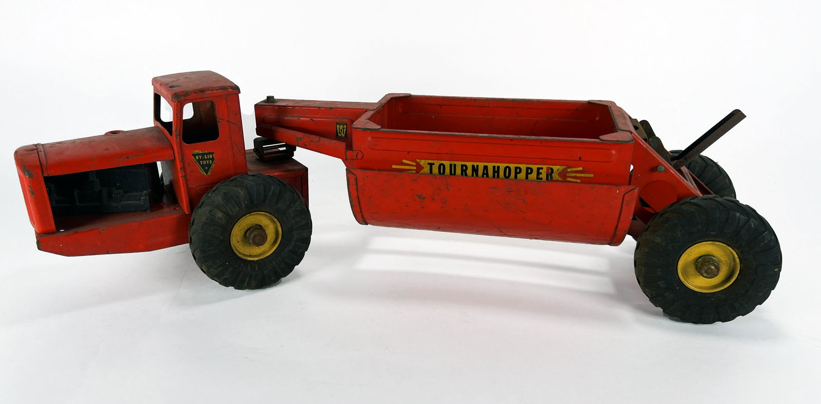 NY LINT TOYS TOURNAHOPPER TRUCK (1 of 6)