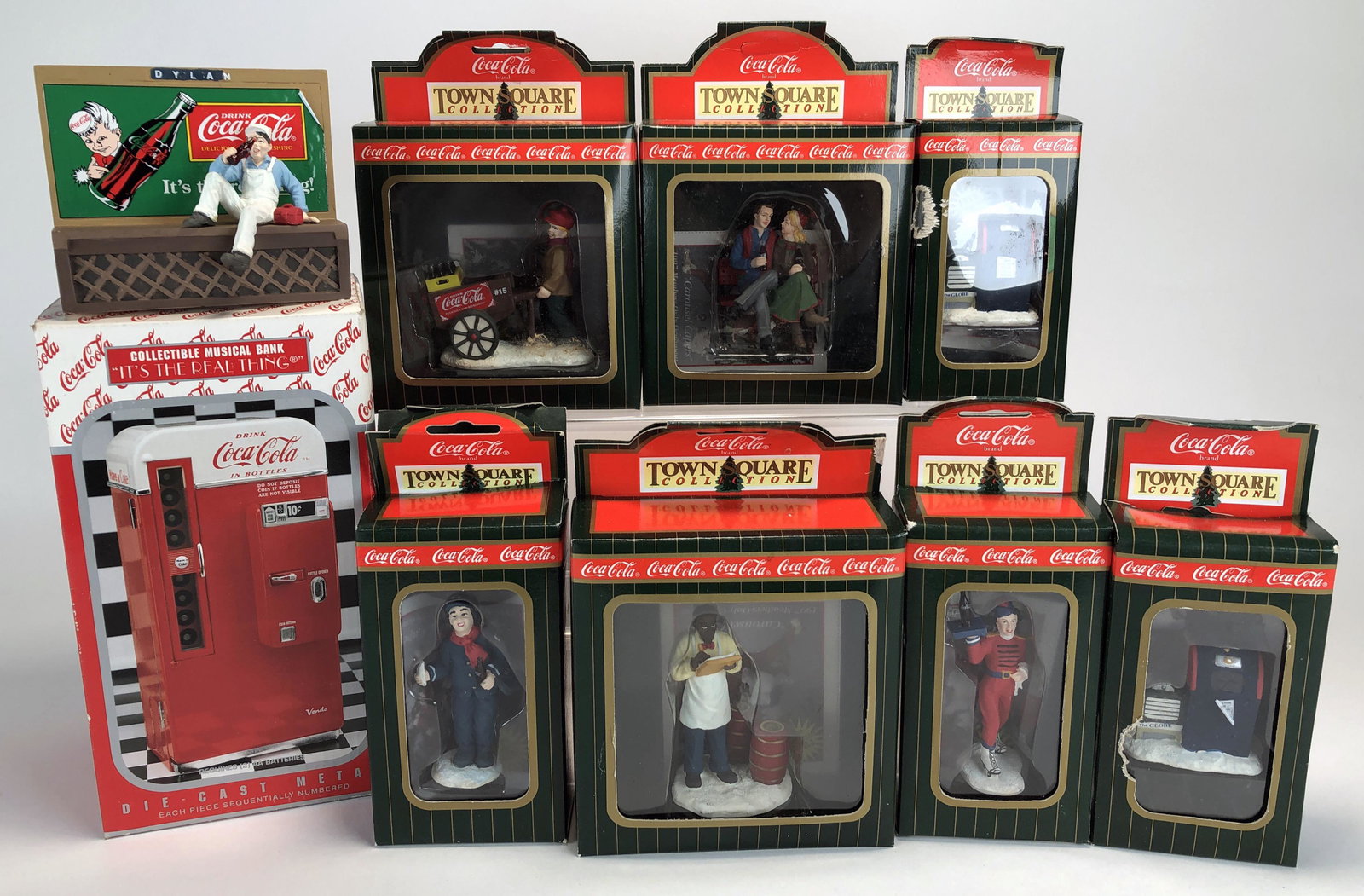 COCA COLA TOWN SQUARE COLLECTION FIGURES IN BOX (1 of 4)