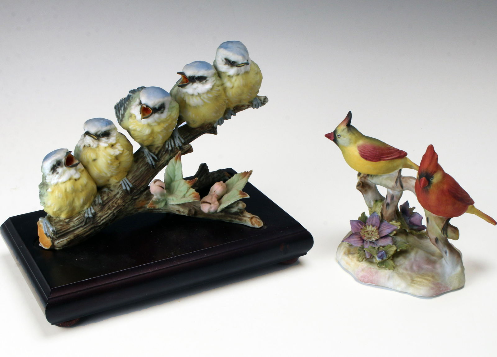 ROYAL ADDERLY & KAISER BIRD FIGURINES WITH STAND (1 of 8)