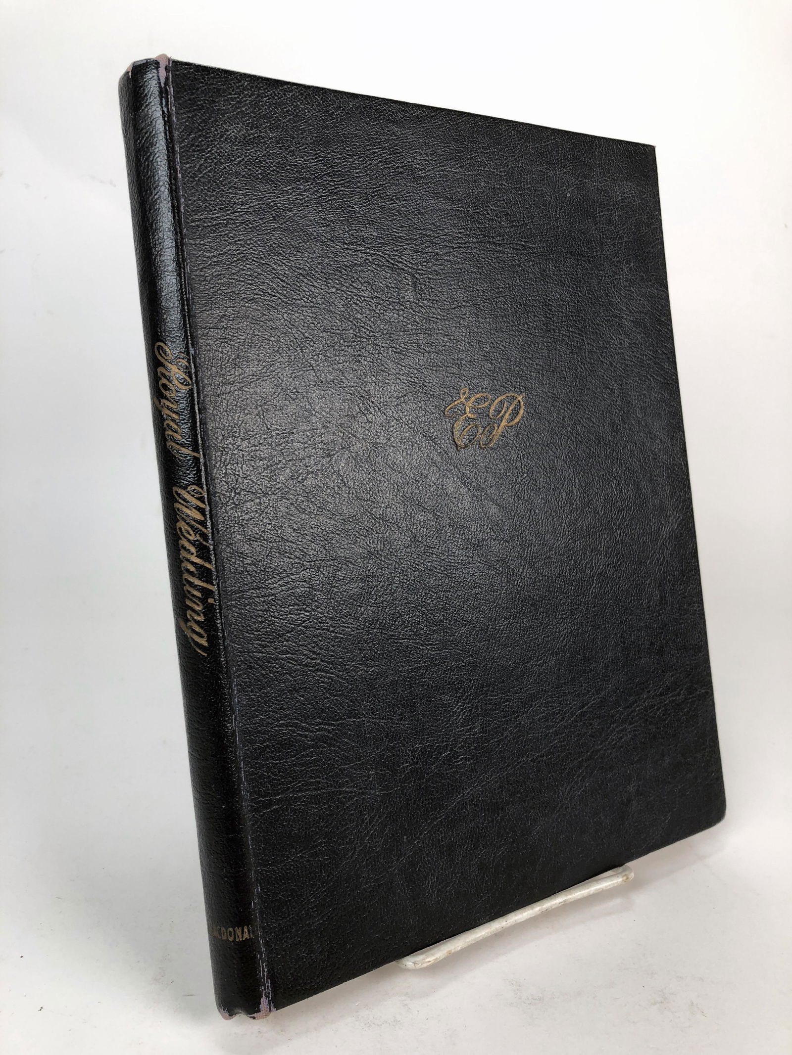 ROYAL WEDDING BOOK OF ELIZABETH AND PHILIP (1 of 6)