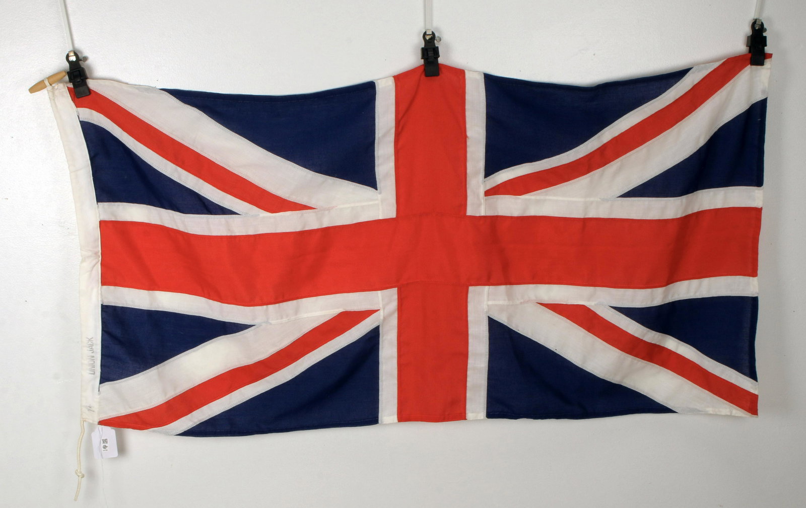 UNION JACK UNITED KINGDOM FLAG: UNION JACK UNITED KINGDOM FLAG Designed for use on a flagpole. 27" X 54" Shipping: Shipping and h