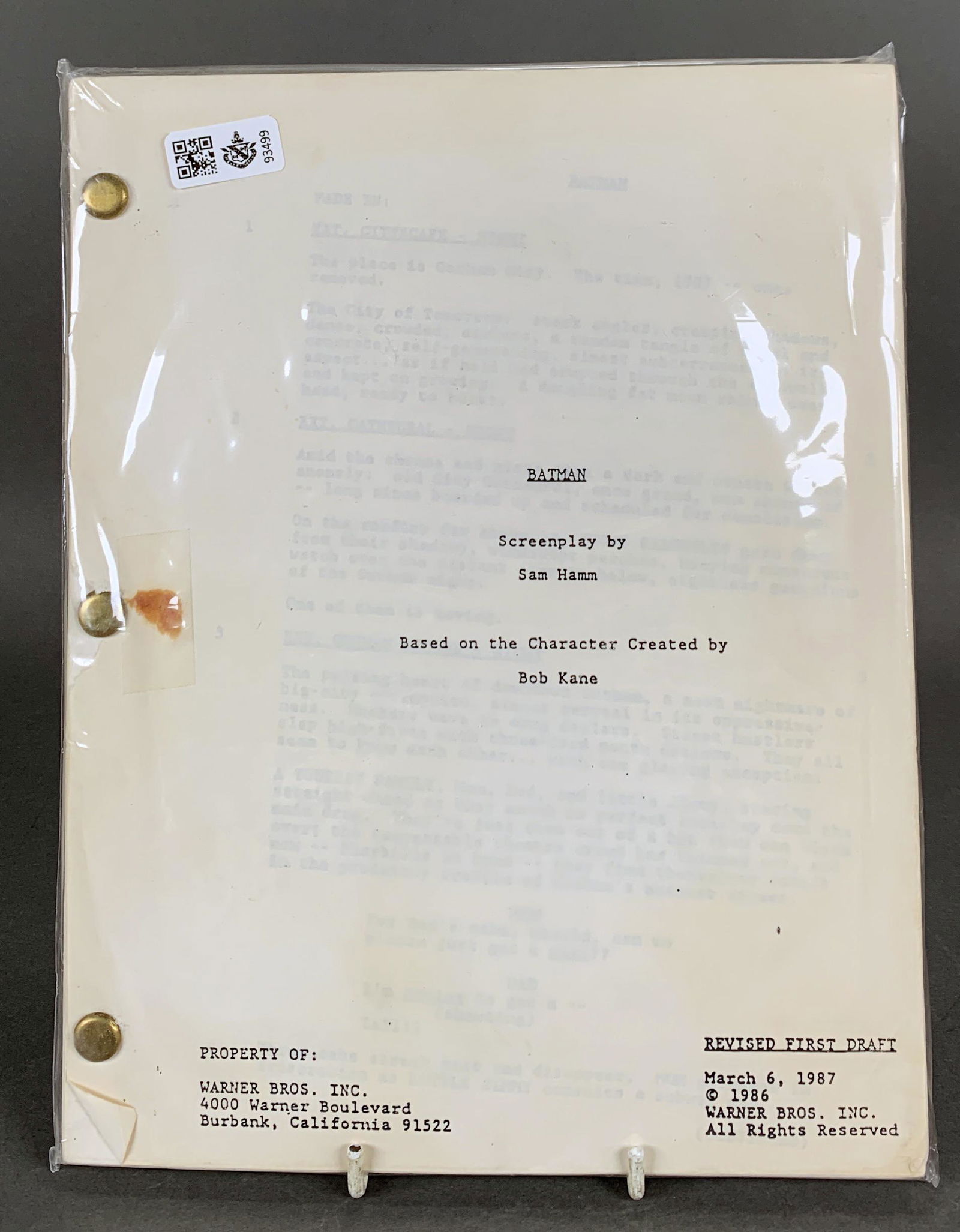 BATMAN SCREENPLAY REVISED FIRST PRINT 1987: BATMAN SCREENPLAY REVISED FIRST PRINT 1987 Early development screenplay for the 1989 Tim Burton classic caped crusader film. Shipping: