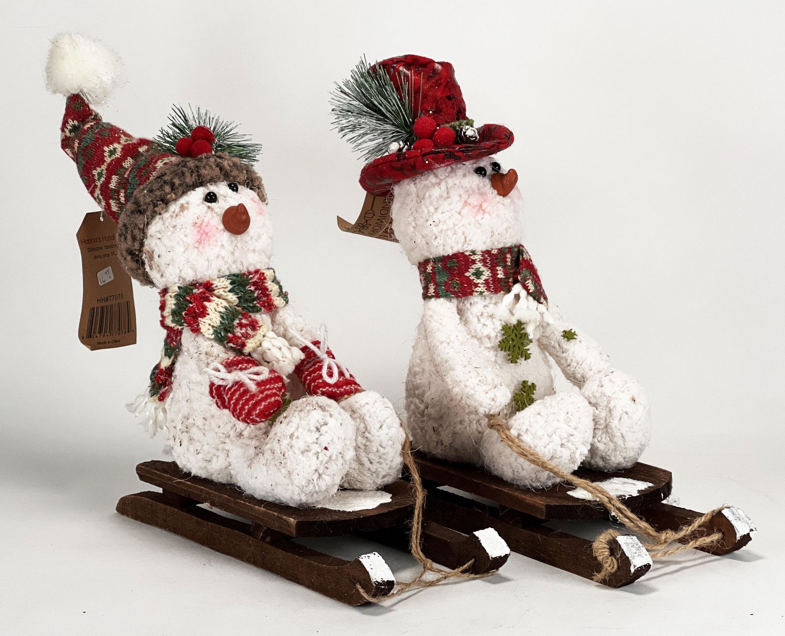 2 HOLIDAY DECOR SLEDDING SNOWMEN (1 of 2)