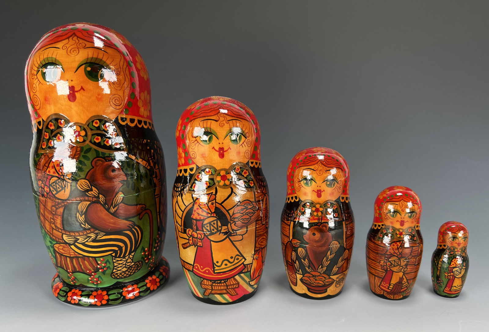 FIVE PIECE MATRYOSHKA NESTING DOLLS (1 of 7)