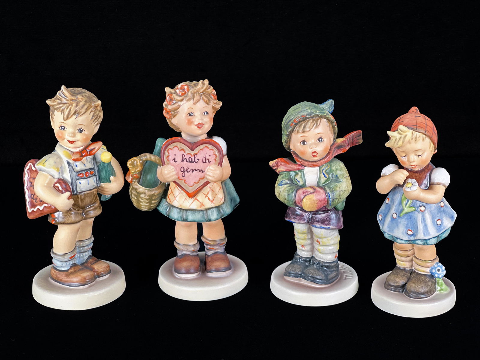 FOUR GOEBEL HUMMEL COLLECTORS CLUBS FIGURINES (1 of 6)