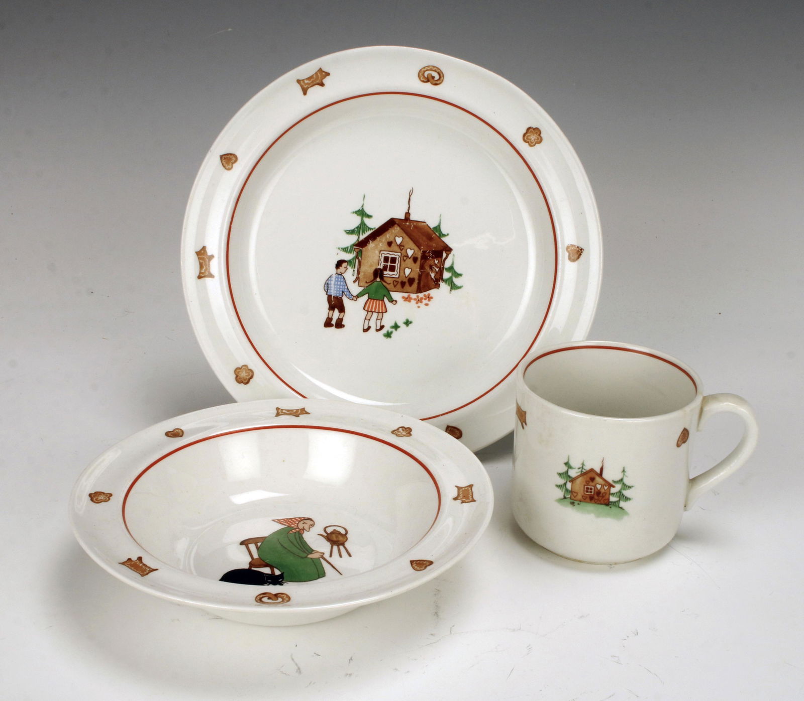 ARABIA OF FINLAND HANSEL & GRETEL CHILDRENS DISHES (1 of 4)