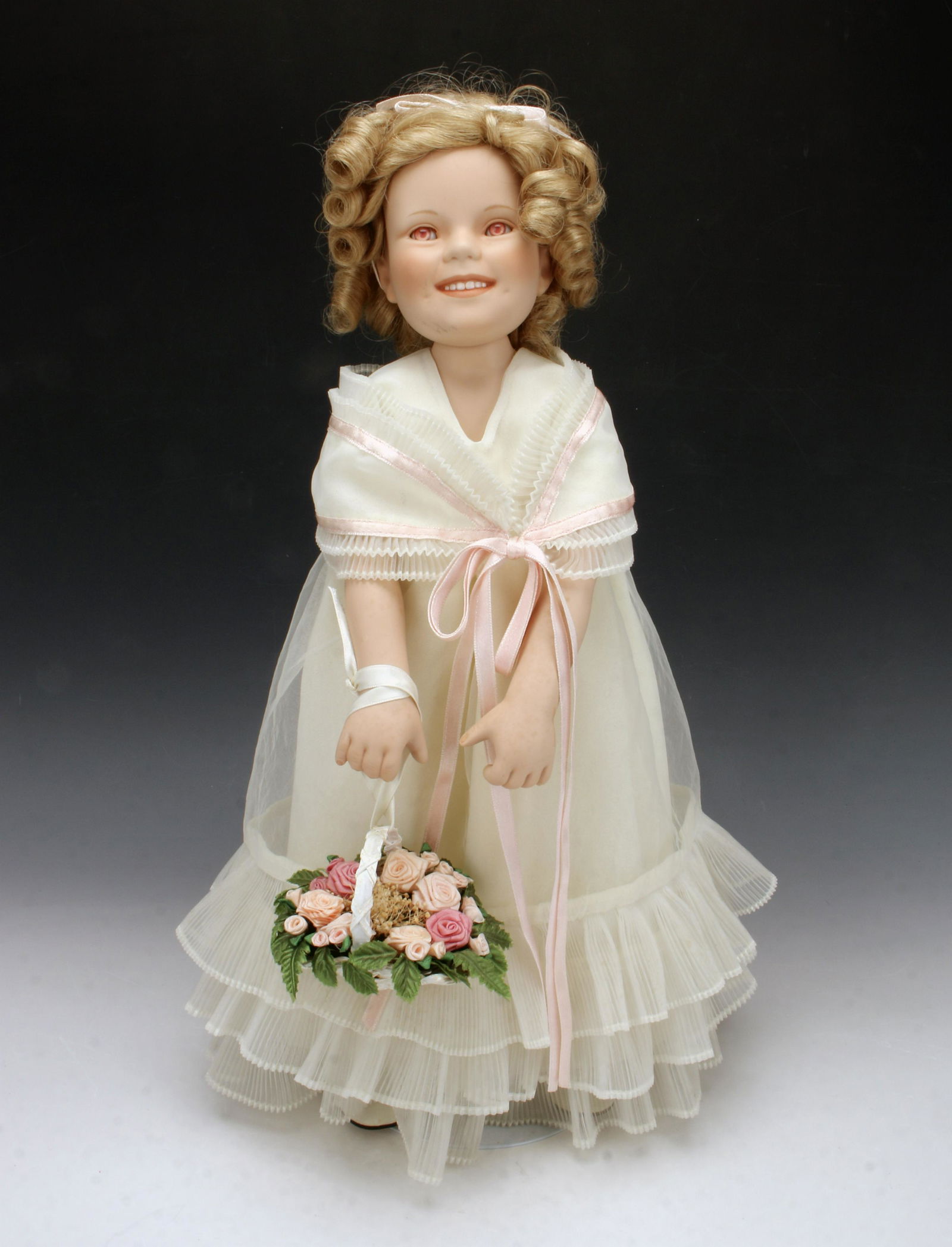 DANBURY MINT SHIRLEY TEMPLE DOLL (1 of 6)