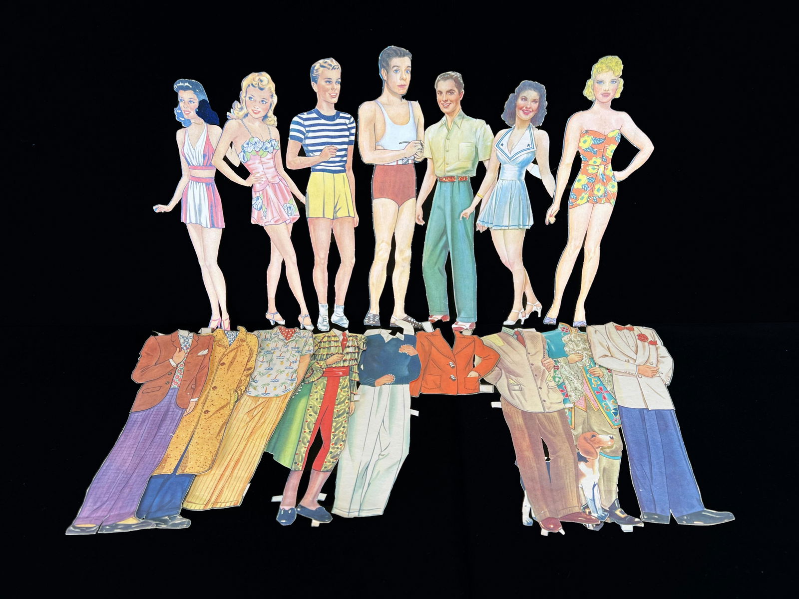 LOT OF 7 VINTAGE MALE AND FEMALE PAPER DOLLS (1 of 4)