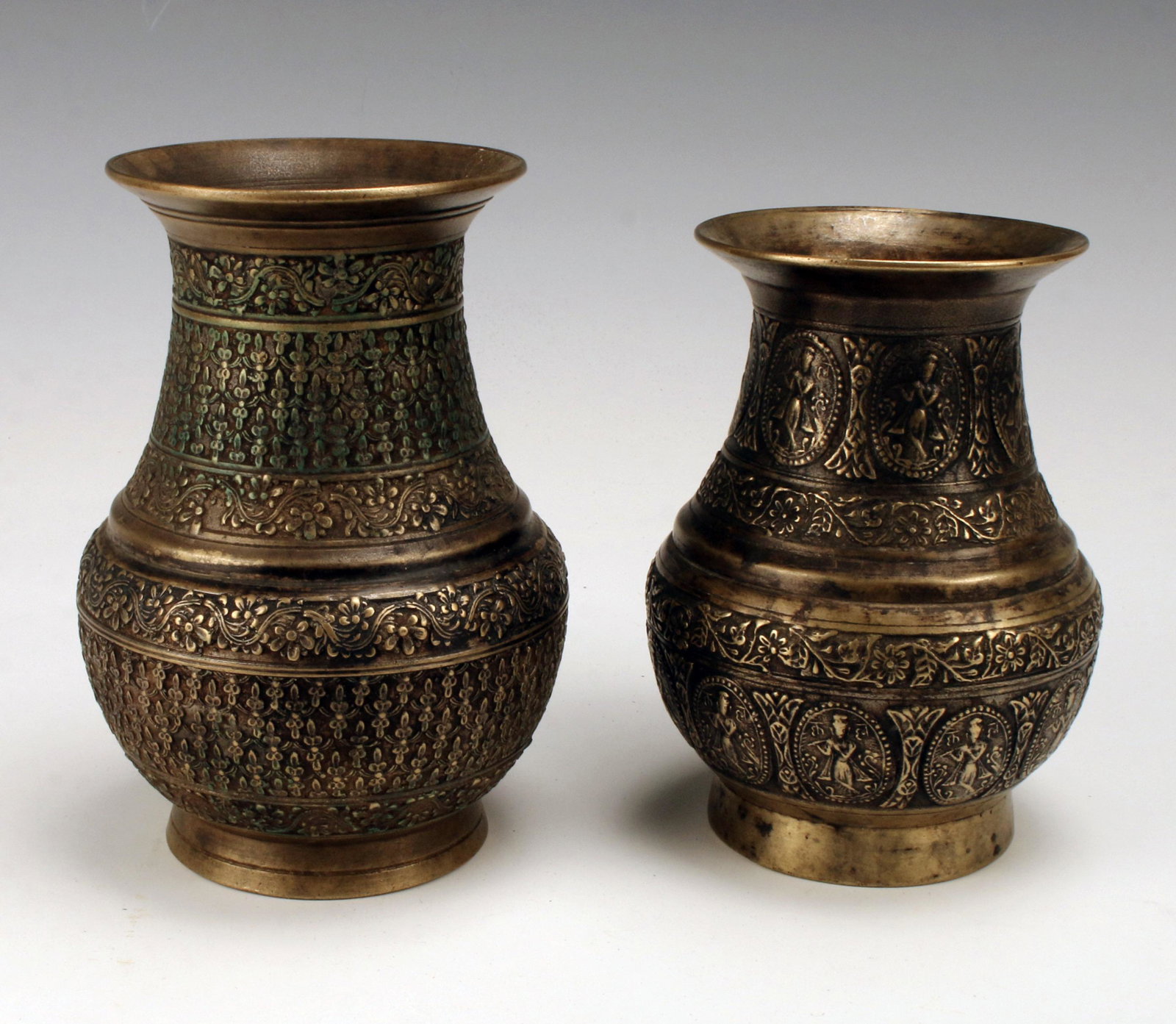 TWO ORNATE ANTIQUE BRONZE NEPALESE ANKHARAS: TWO ORNATE ANTIQUE BRONZE NEPALESE ANKHARAS Ornate ceremonial decanters. Provenance: Private collection. 4 1/2" X 6 1/2" <