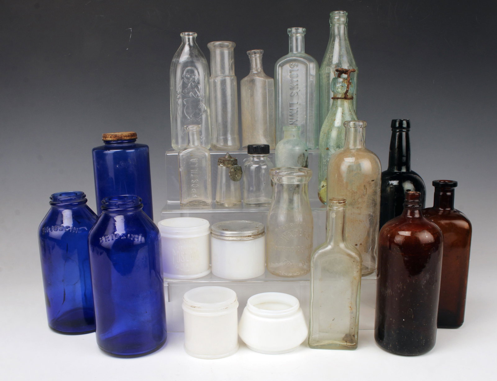 LOT OF VINTAGE GLASS BOTTLES (1 of 6)