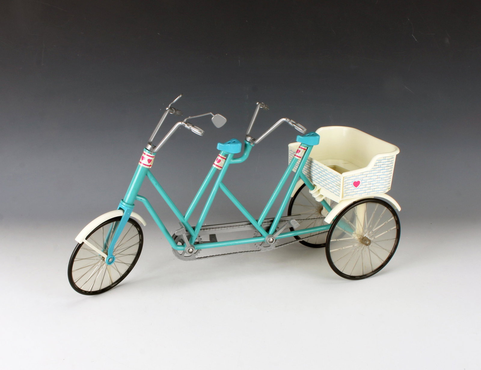 MATTEL HEART FAMILY BICYCLE BUILT FOR 4: MATTEL HEART FAMILY BICYCLE BUILT FOR 4 Mattel 1985 16 1/2" X 9" Shipping: Shipping and handling i