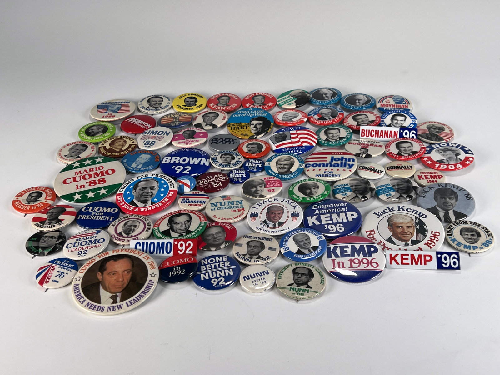 1980'S AND 90'S POLITICAL CAMPAIGN BUTTONS (1 of 7)