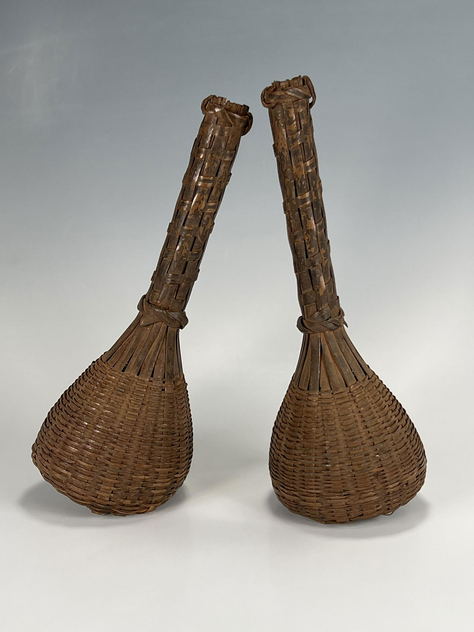 2 MUSICAL INSTRUMENTS BAMILEKE CAMERAOON (1 of 5)