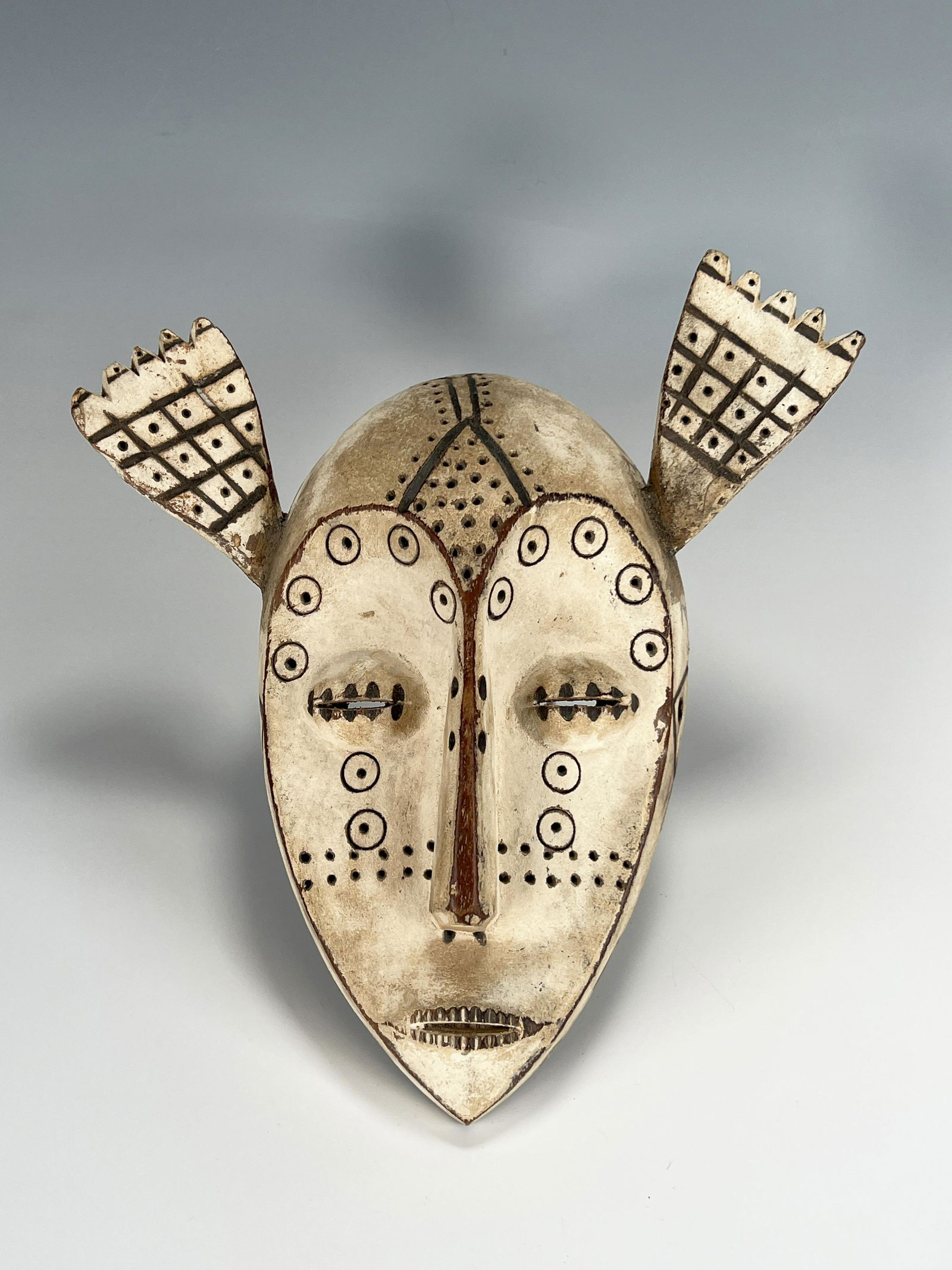 LEGA BWAMI MASK CONGO (1 of 6)