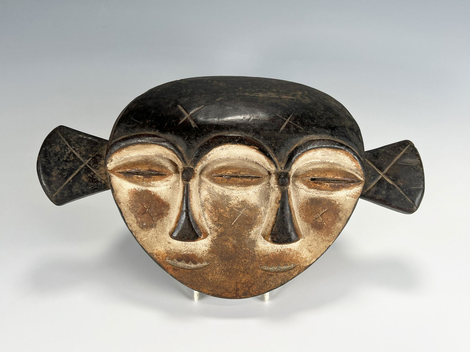 DOUBLE FACE MASK KWELET GABON (1 of 8)