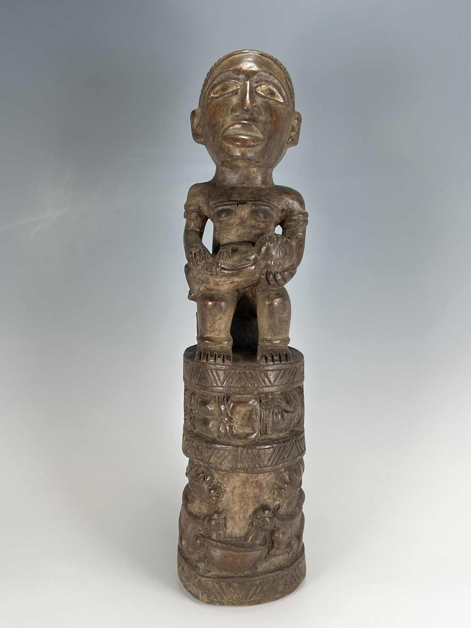 QUEEN MATERNITY FIGURE CONGO (1 of 11)