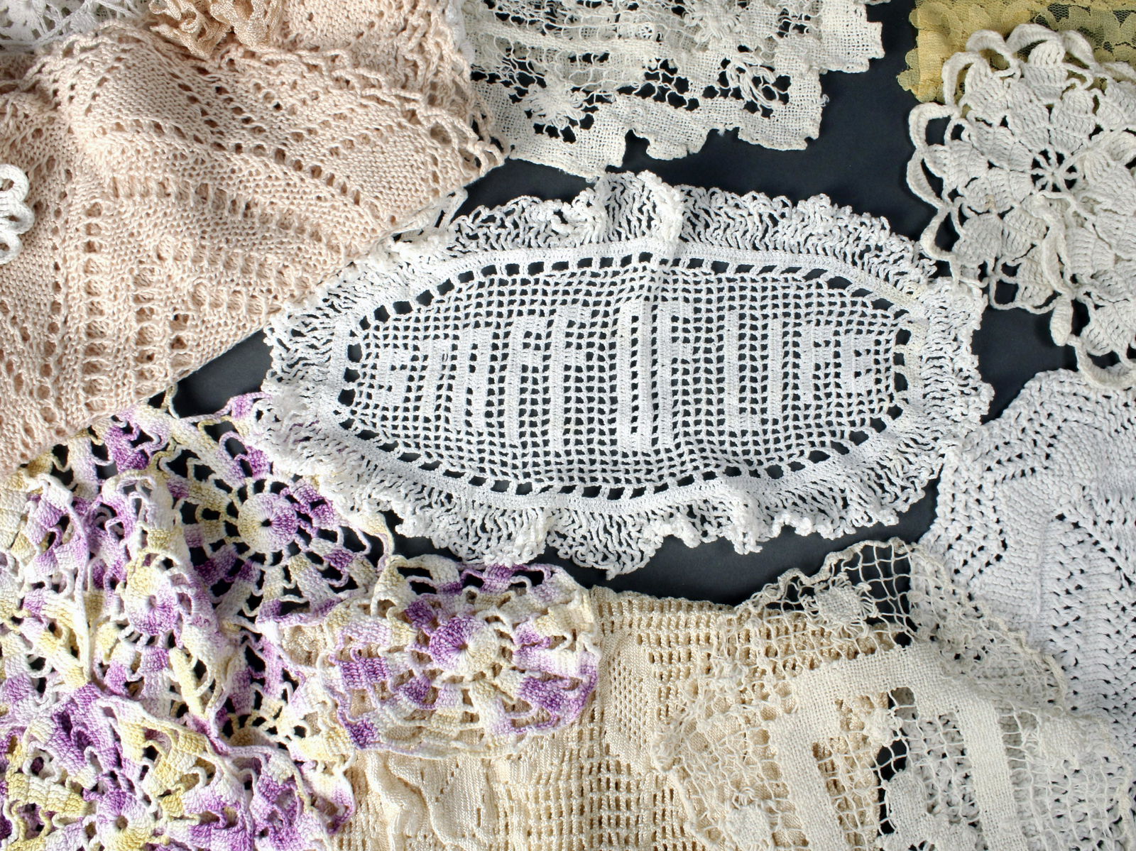 LARGE VINTAGE LOT DOILIES TABLE RUNNERS: LARGE VINTAGE LOT DOILIES TABLE RUNNERS Crocheted doilies, table runners, yellow and white lace table runners, Shipping: Shipping an