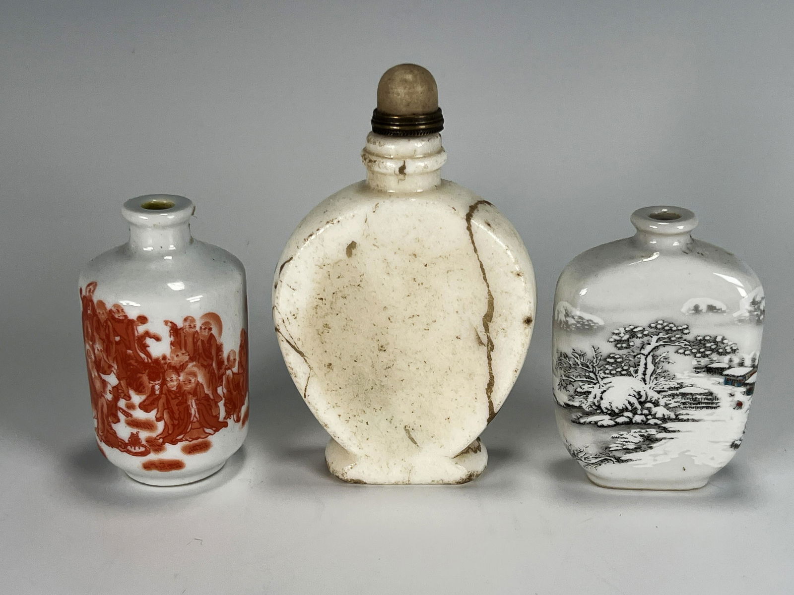 THREE SNUFF BOTTLES PORCELAIN & HARDSTONE (1 of 4)