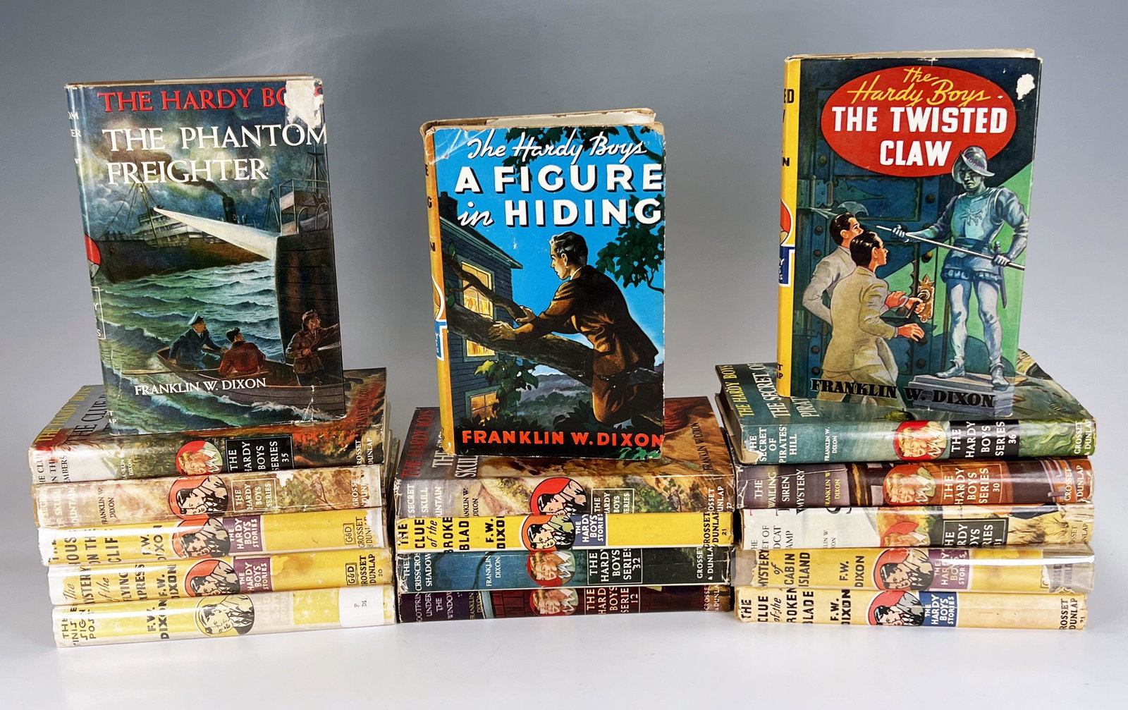 THE HARDY BOYS BOOK COLLECTION (1 of 5)
