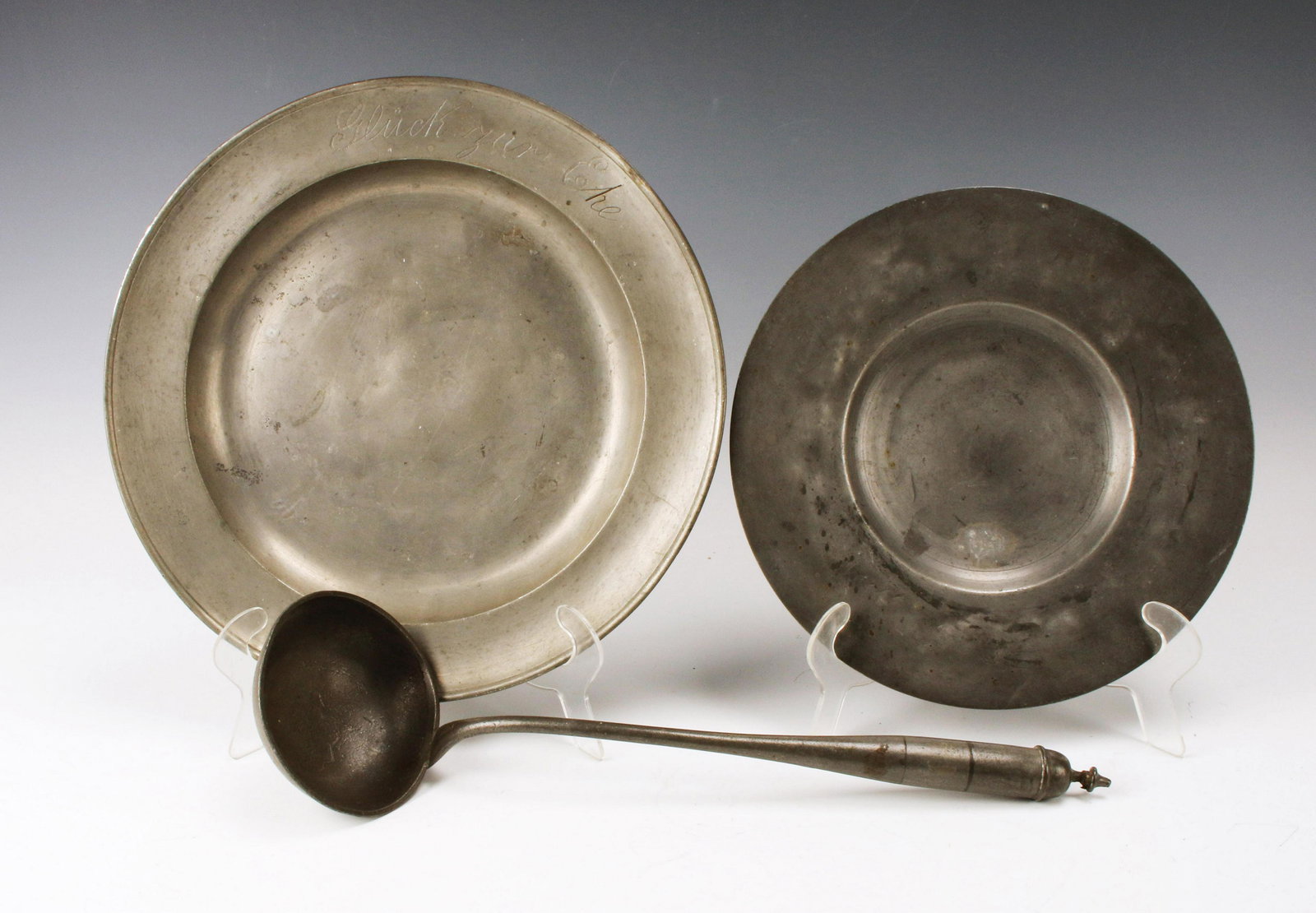 ANTIQUE GERMAN PEWTER WEDDING PLATES AND LADLE (1 of 8)