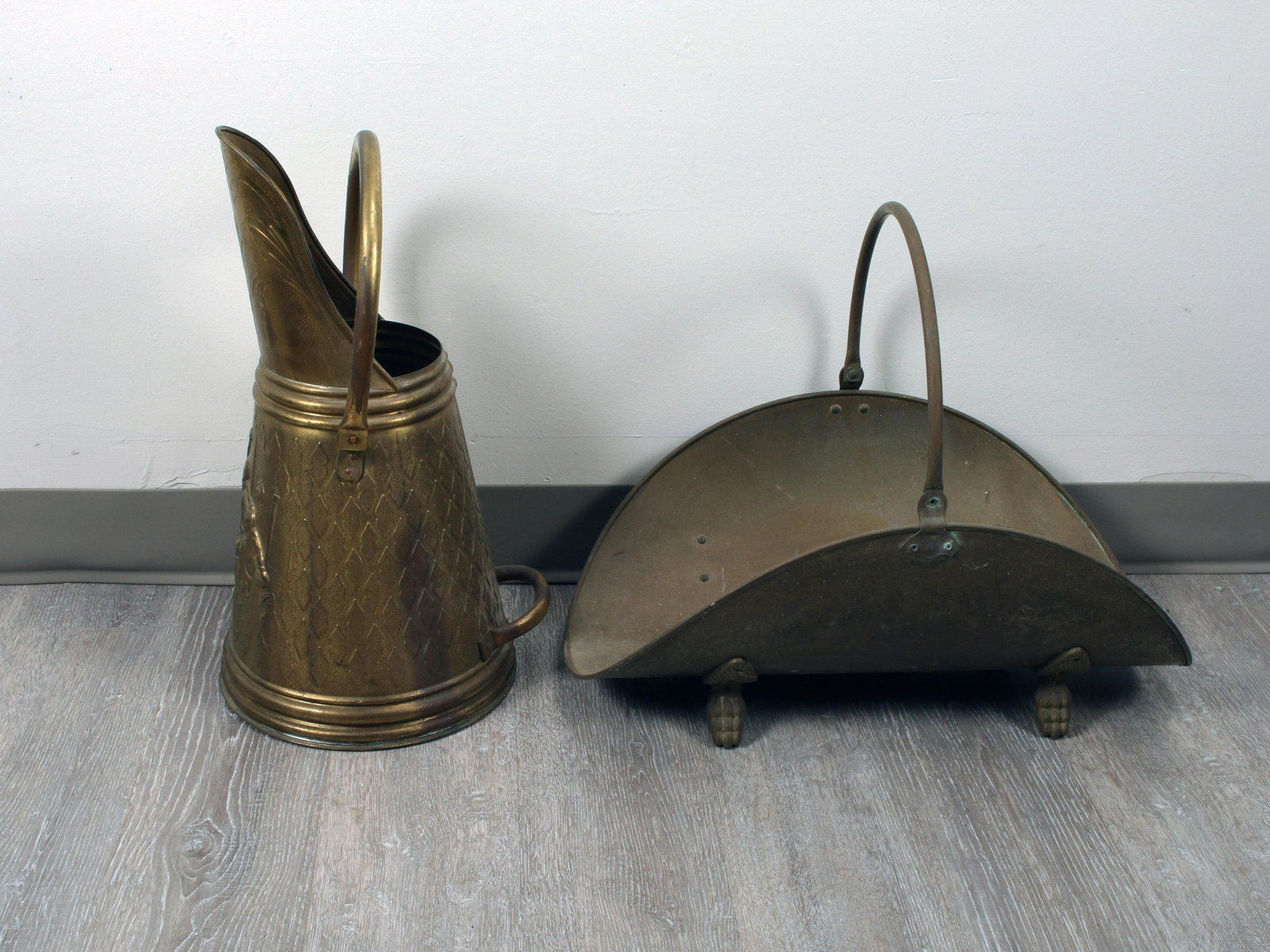 FIREPLACE LOG BASKET & BUCKET: FIREPLACE LOG BASKET & BUCKET In brass. 20" X 18" Shipping: Shipping and handling in the conti