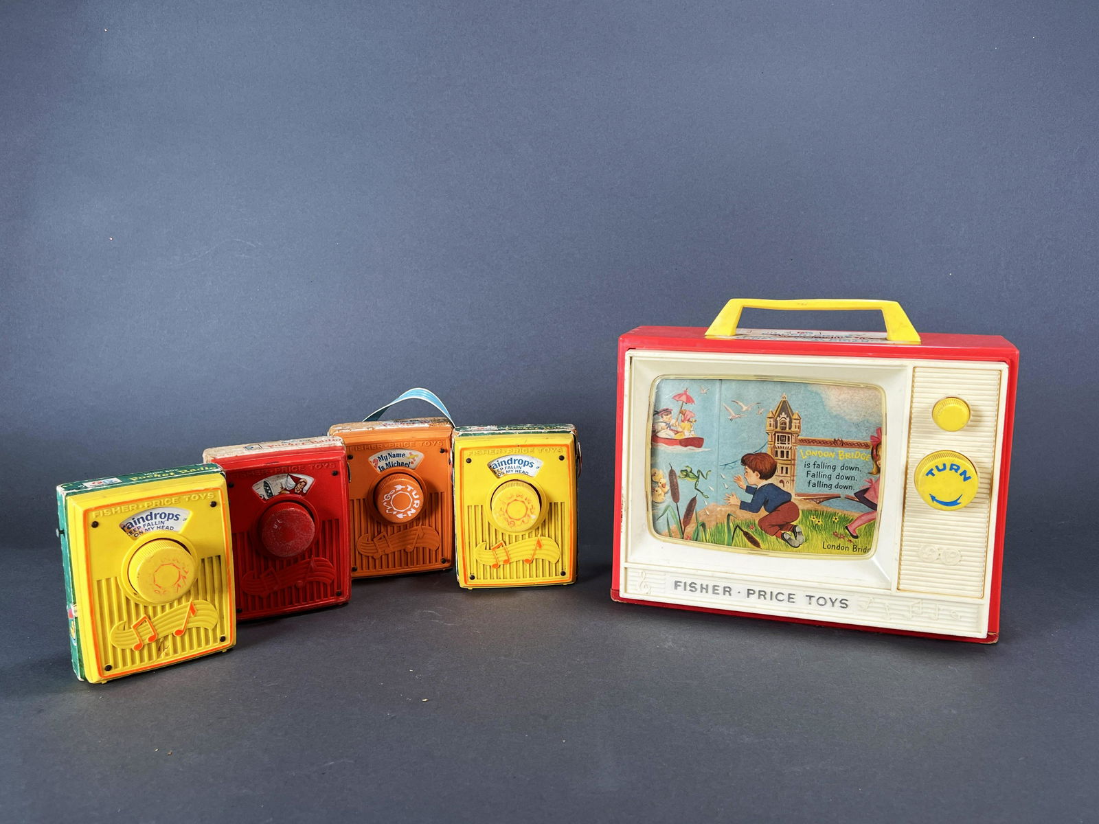 FIVE VINTAGE FISHER PRICE MUSIC BOXES (1 of 6)