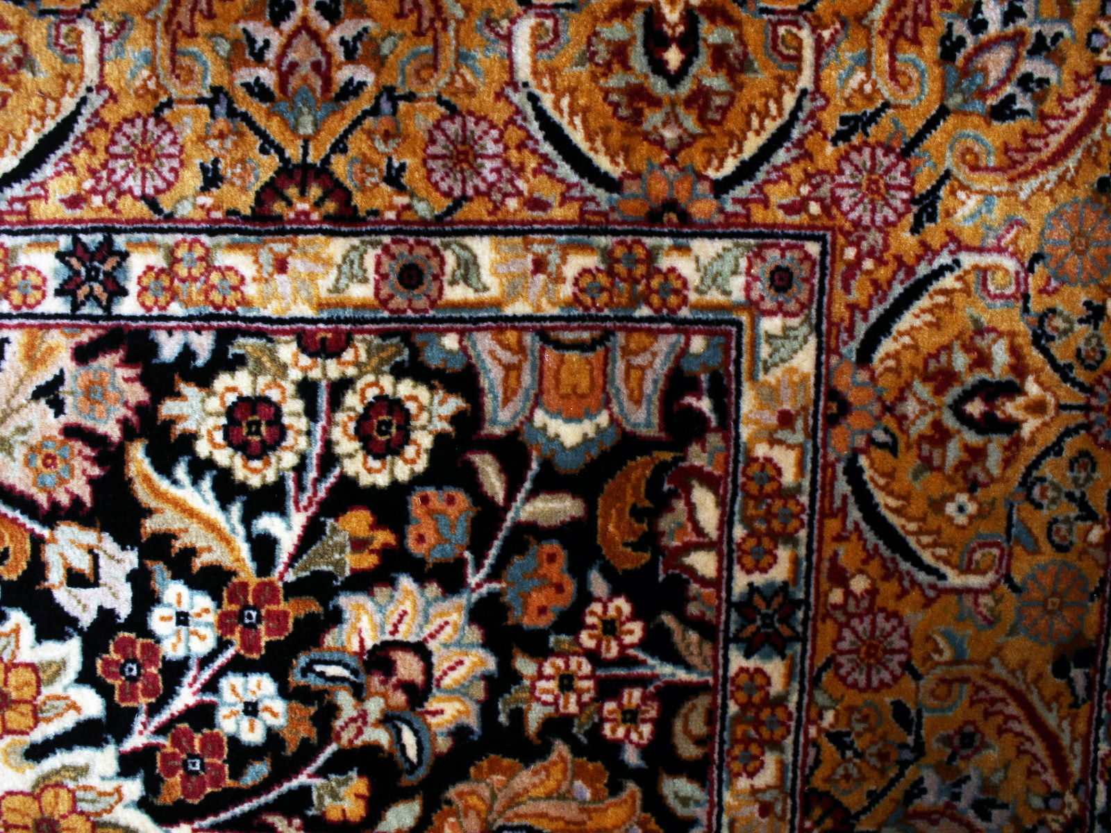 FINE QUALITY ORIENTAL RUG RUNNER PAKISTAN (1 of 7)
