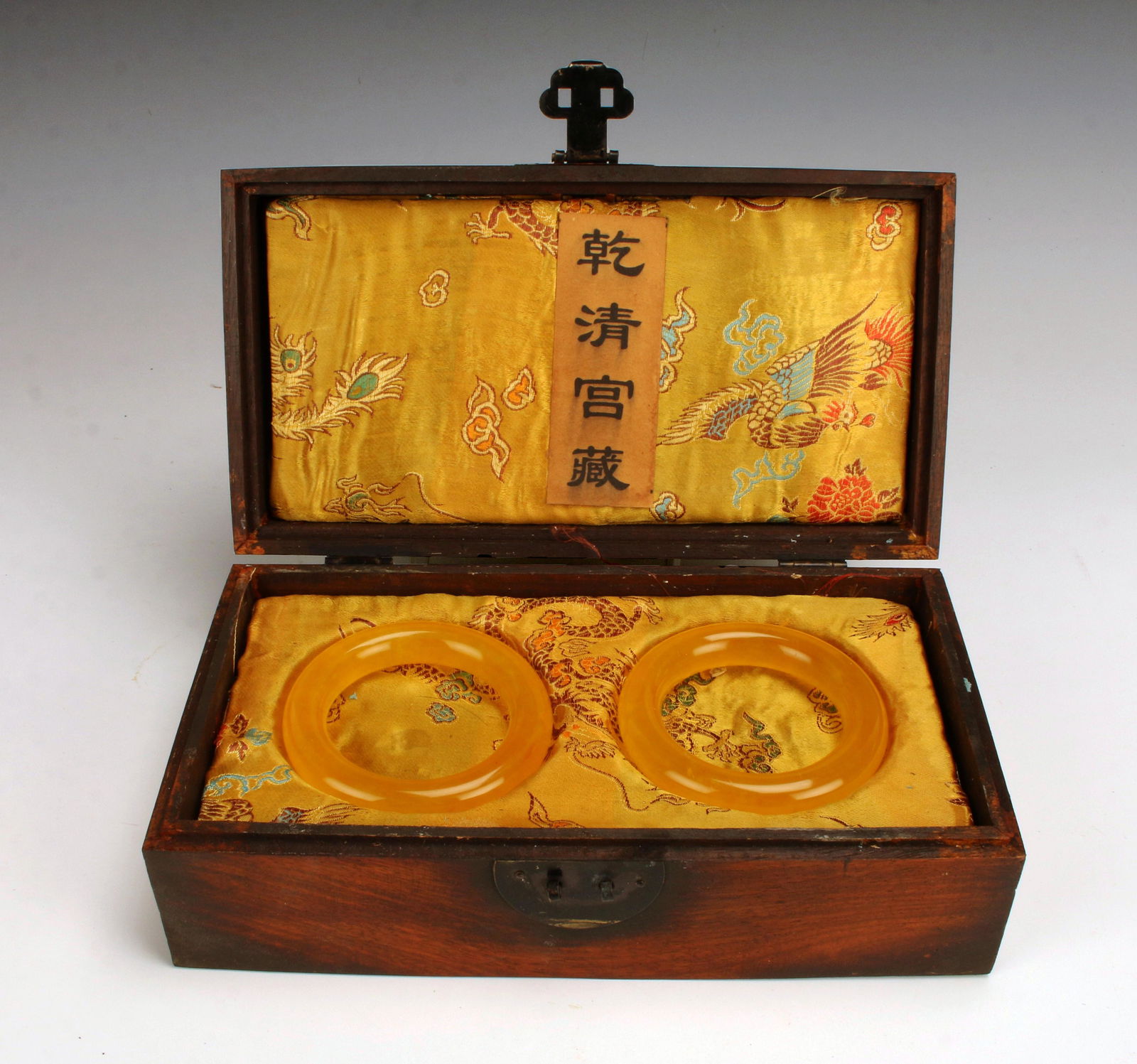 PAIR OF YELLOW JADE BANGLES IN CARVED WOODEN BOX (1 of 7)