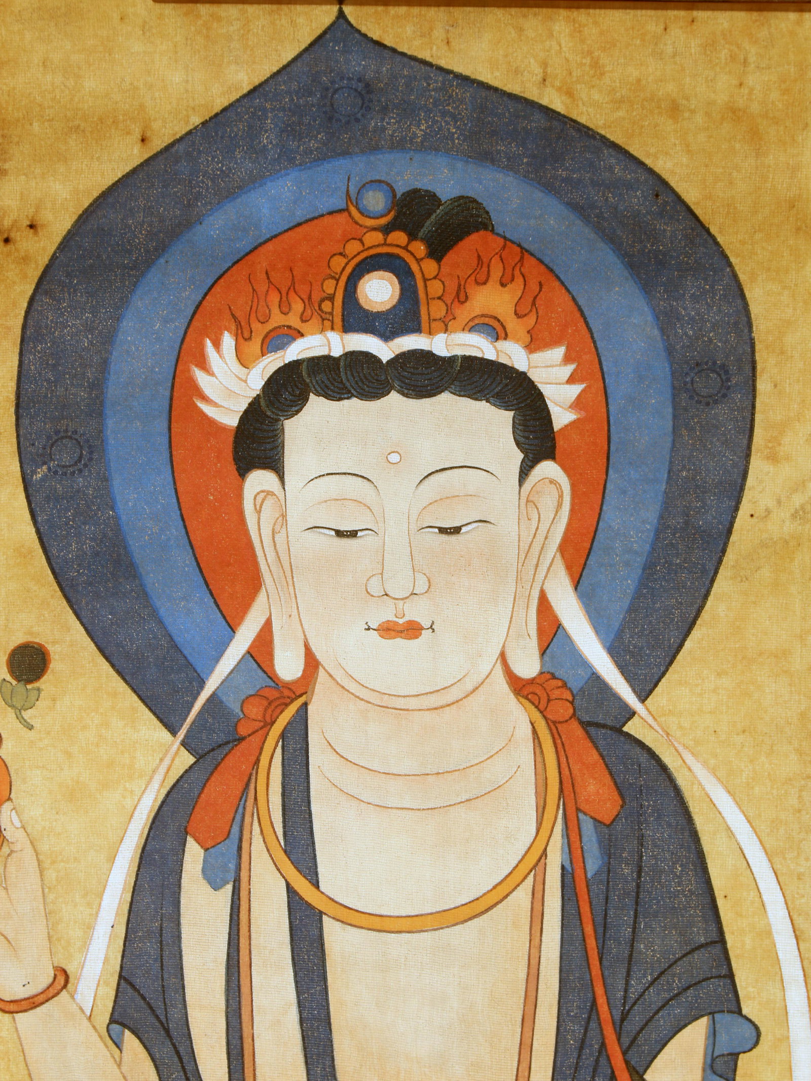 ANTIQUE STANDING ROBED BUDDHA PAINTING: ANTIQUE STANDING ROBED BUDDHA PAINTING Standing on a lotus pedestal holding a flaming pearl in one hand and wearing a long Chao Zhu. Painted on rice paper.
